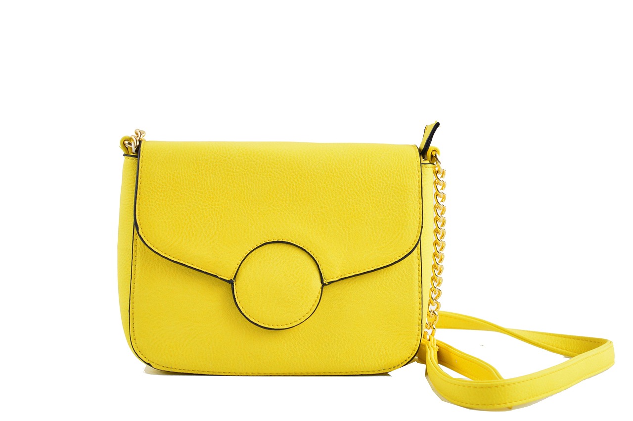 Choosing a crossbody bag for a day out of the hotel